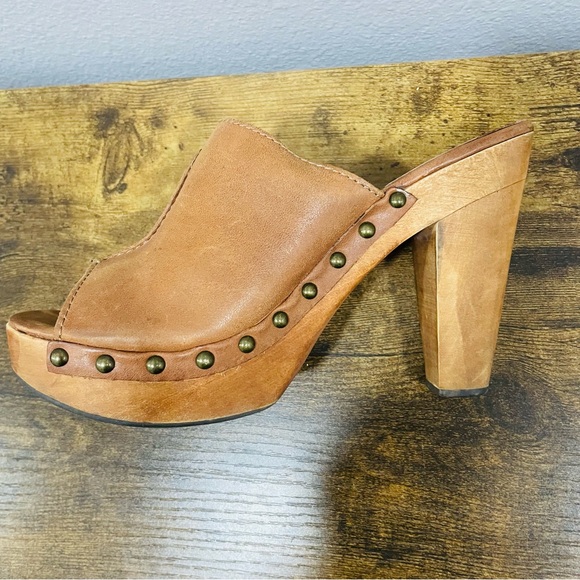 ZIGI Girl Tan  Leather Studded Wood Platform Clog Heeled Mules Womens Size 8.5 main image 9